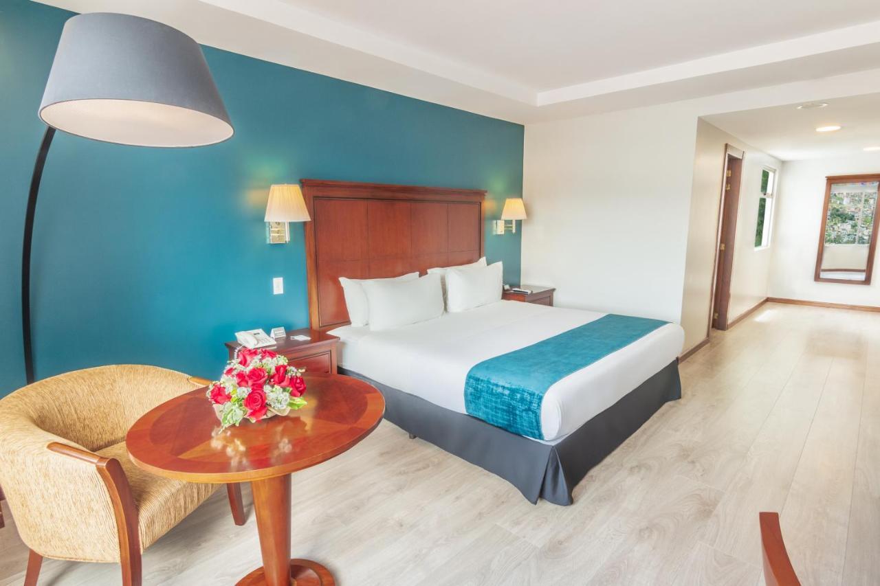 Sonesta Hotel Loja Buitenkant foto