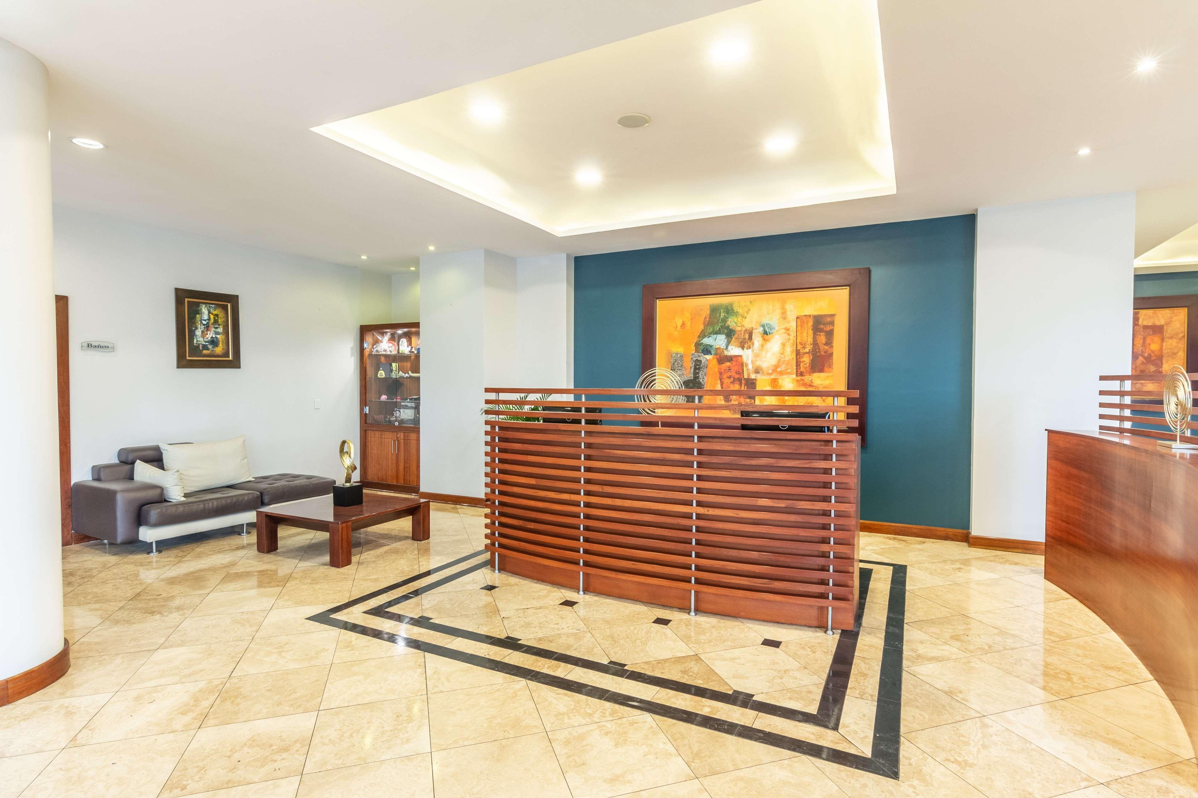Sonesta Hotel Loja Buitenkant foto