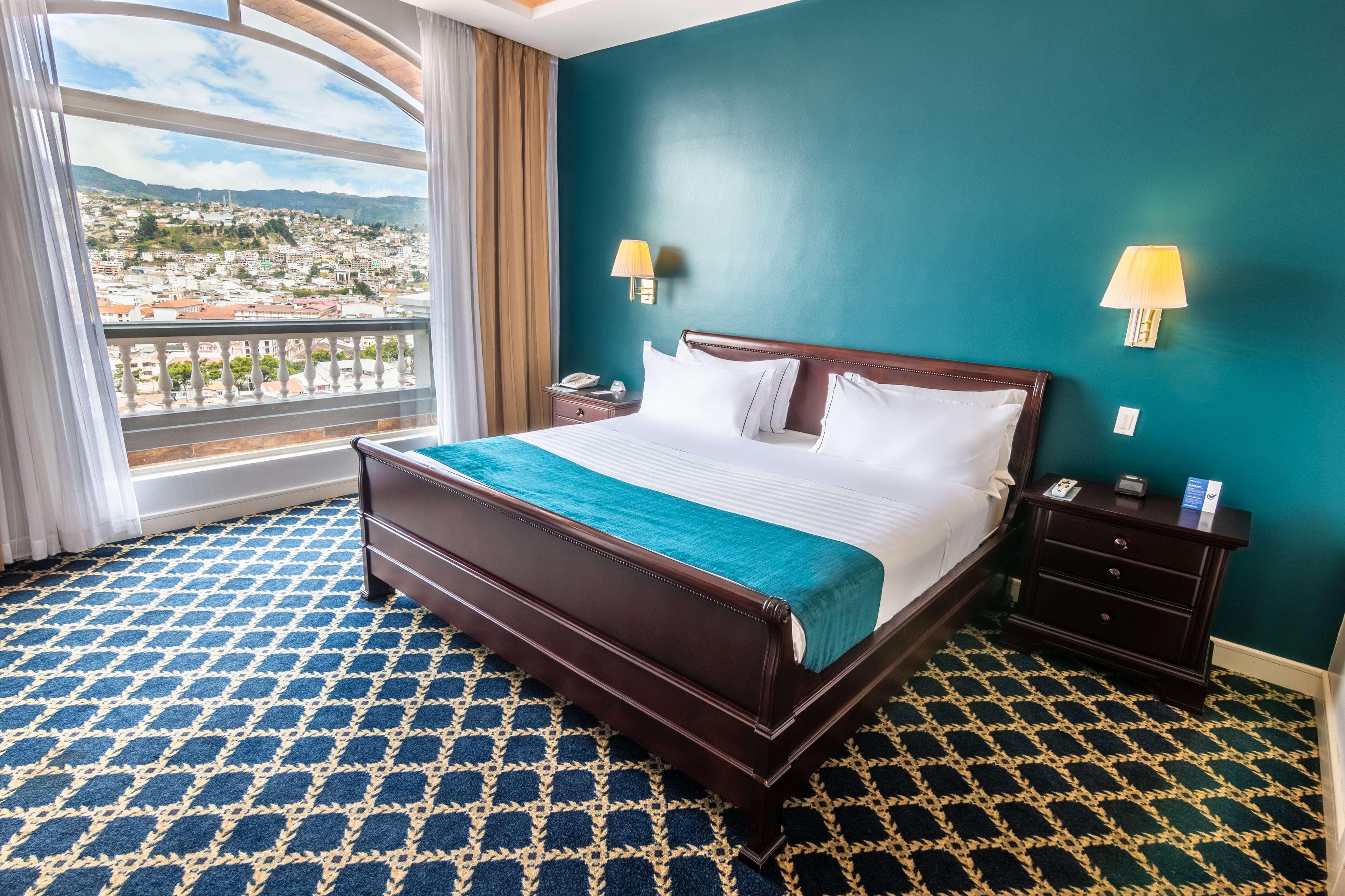 Sonesta Hotel Loja Buitenkant foto