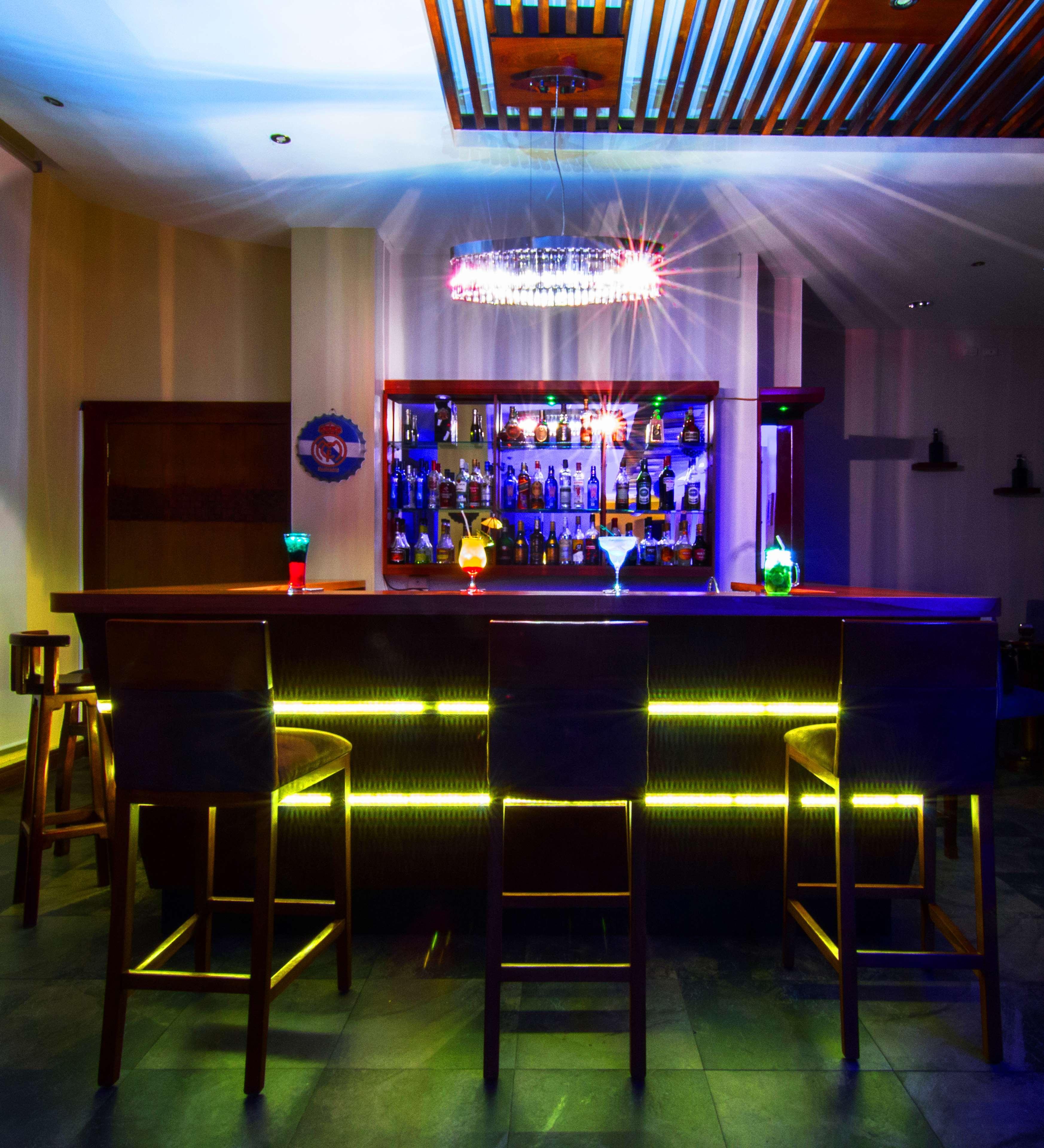 Sonesta Hotel Loja Buitenkant foto