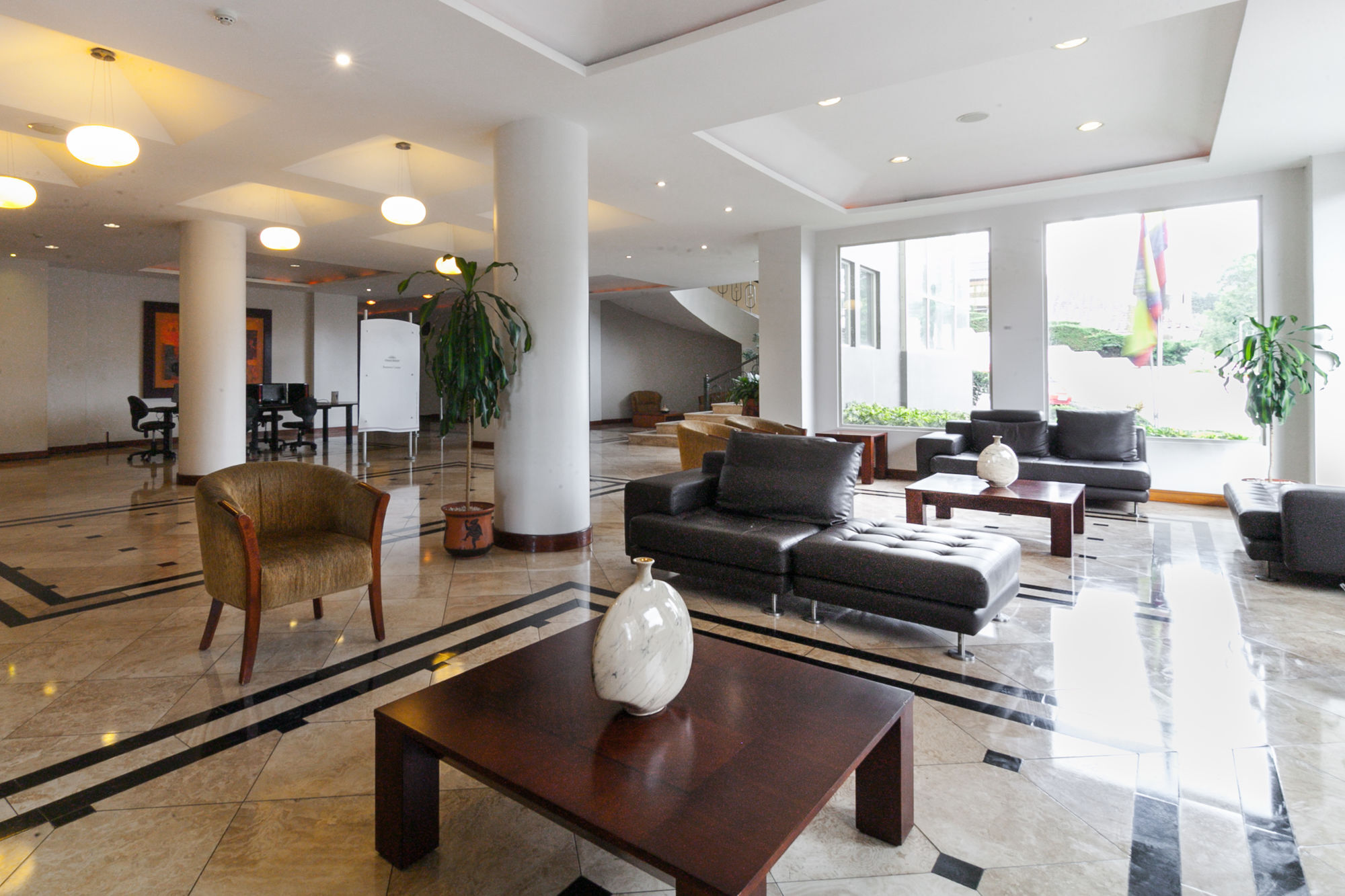 Sonesta Hotel Loja Buitenkant foto